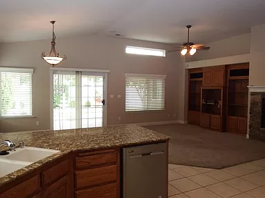 Thompsons Road House for rent