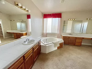 Brand New 1 Bedroom Apartment In First Class Location