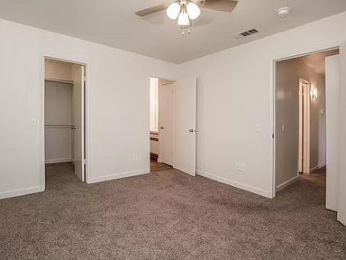 Walnut Park Apartment