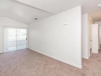 Walnut Park Apartment